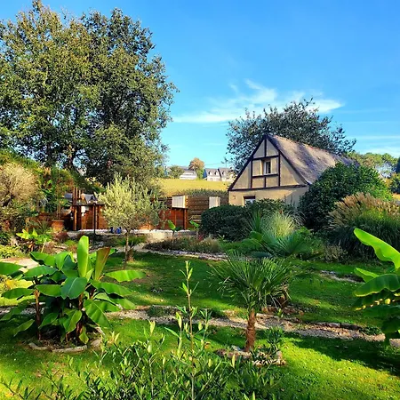 Le Vieux Moulin - Detached With Garden Views And Pool 度假居